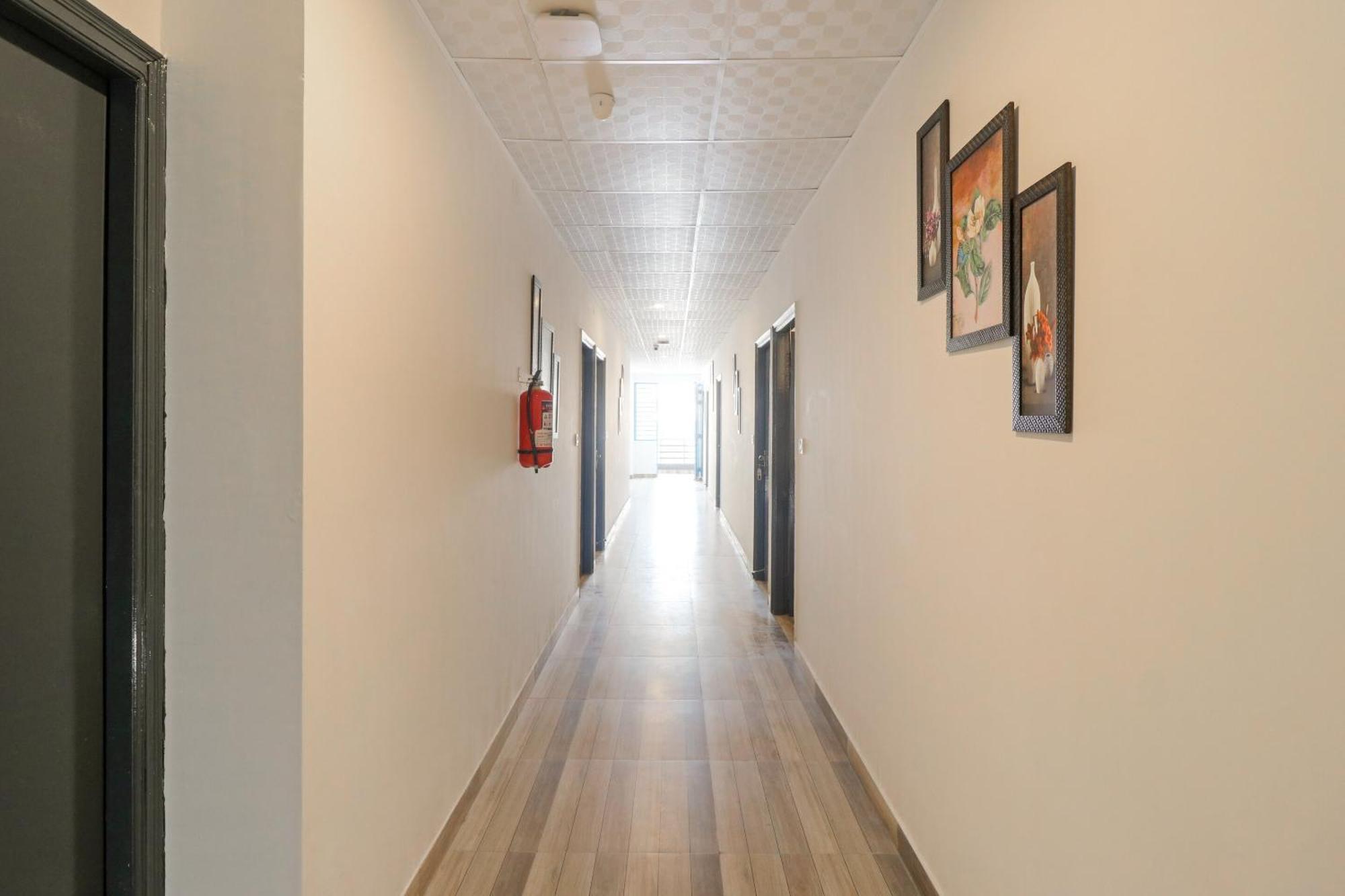 Super Hotel O Perky Stay Faridabad Exterior foto