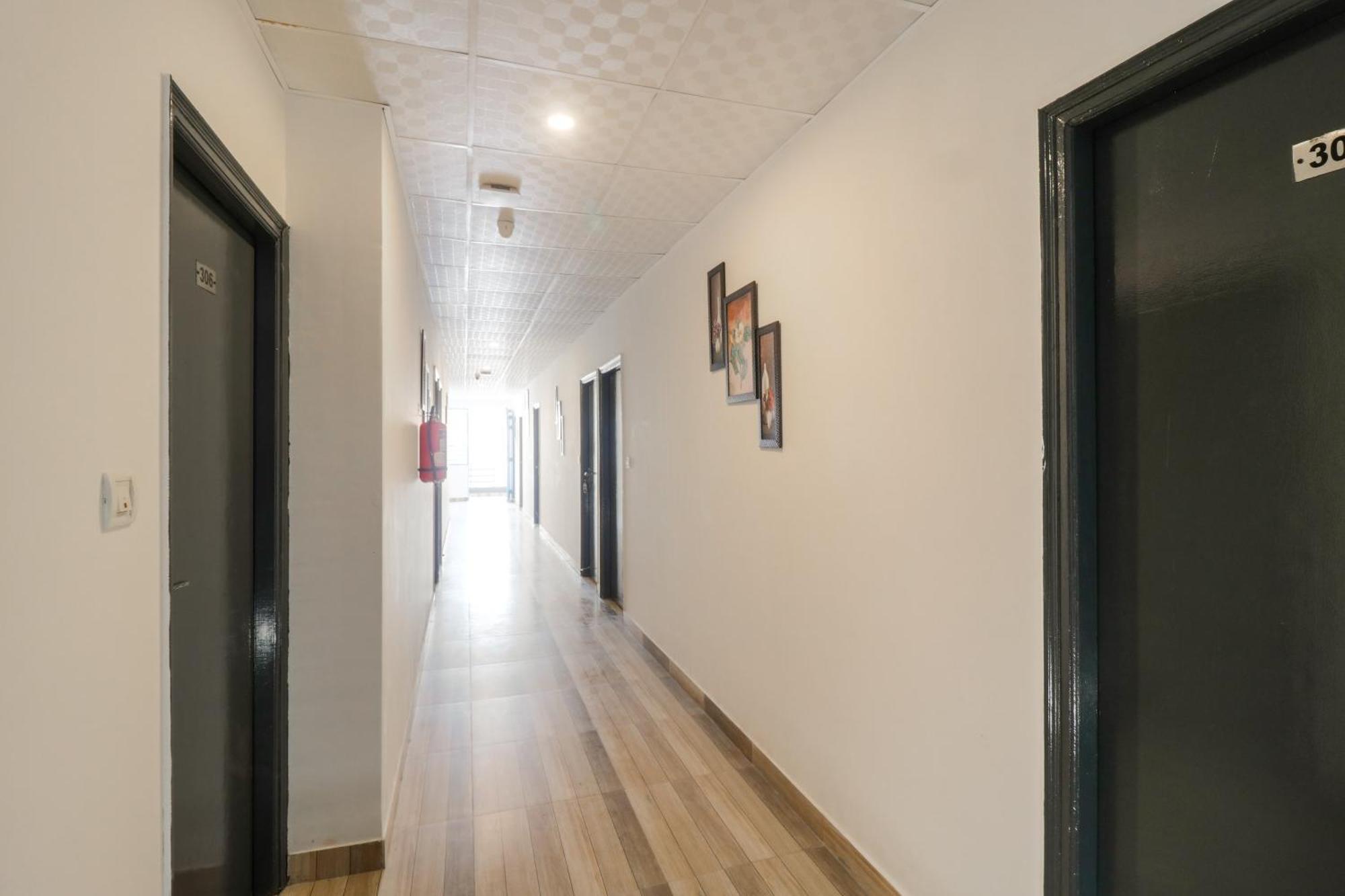 Super Hotel O Perky Stay Faridabad Exterior foto
